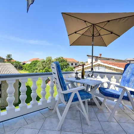 Rote Rosen Apartamento *