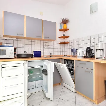 Rote Rosen Apartamento Nin